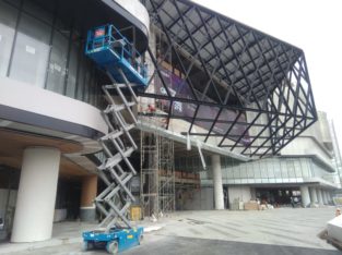 Rental scissor lift jakarta bekasi karawang depok