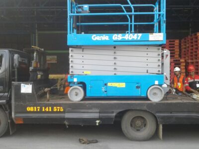 Sewa scissor lift di semarang batang kendal pati