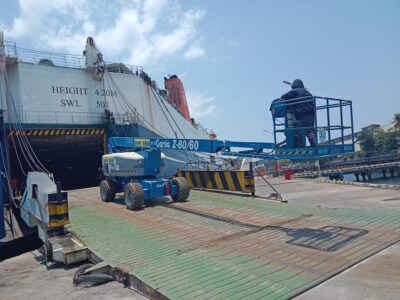 sewa boomlift tangerang | 082142007977