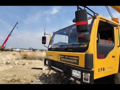 RENTAL CRANE BANYUWANGI PT ZA GROUP//081330609370