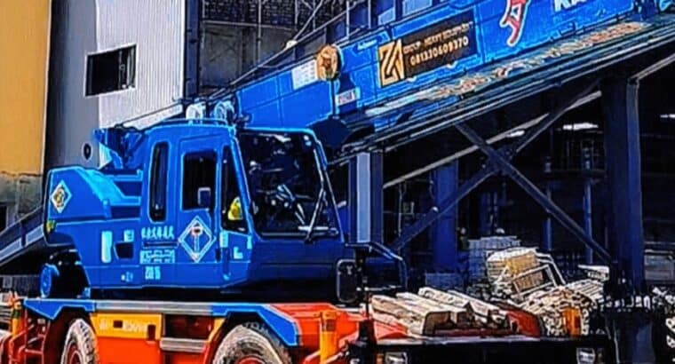 RENTAL CRANE KEDIRI //081330609370