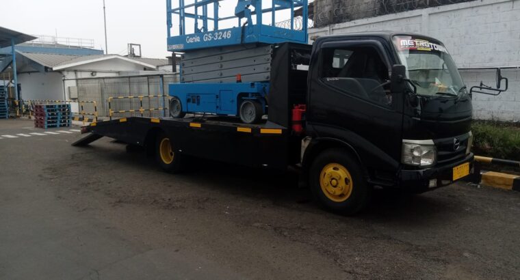 Sewa Scissor lift terpercaya Gresik Surabaya