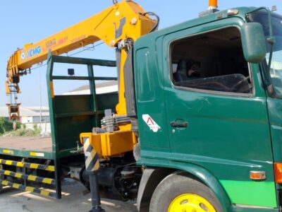 sewa truck crane terpercaya Gresik Surabaya