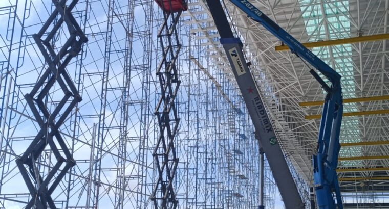 Sewa Scissorlift dan boomlift Sidoarjo Pasuruan